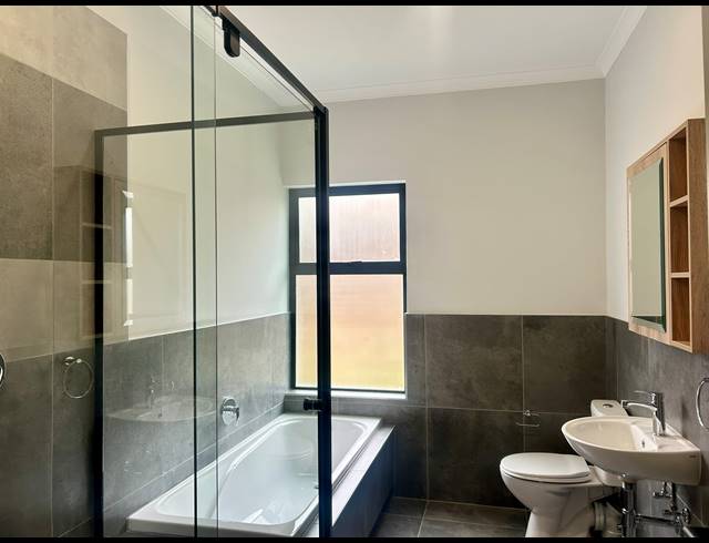 2 BEDROOM APARTMENT FOR SALE IN WESTBROOK